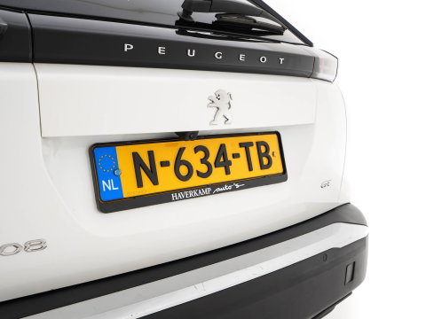 Peugeot e-2008 EV GT Pack 50 kWh [3-Fase-11kW] {SoH-88%} (INCL.BTW) *PANO | DIGI-COCKPIT | FULL-LED | BLIS | KEYLESS | LEATHER-MICROFIBRE | CAMERA | CARPLAY | CCS-FASTLOADER | DAB+ | NAVI-FULLMAP | ECC | PDC | SPORT-SEATS | AMBIENT-LIGHT | PRIVACY-