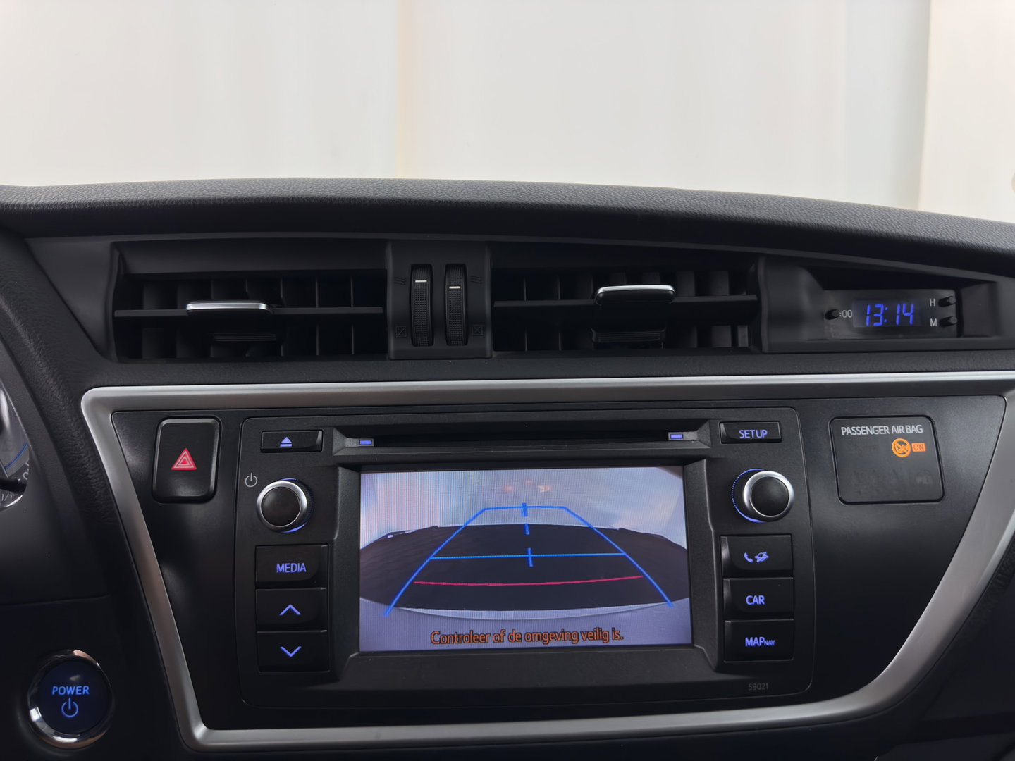 Toyota Auris 1.8 Hybrid Aspiration Aut. *CAMERA | KEYLESS | ECC | CRUISE | 17''ALU*
