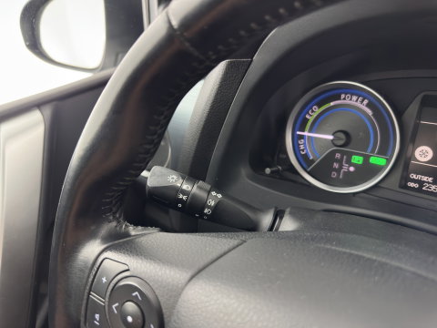 Toyota Auris 1.8 Hybrid Aspiration Aut. *CAMERA | KEYLESS | ECC | CRUISE | 17''ALU*
