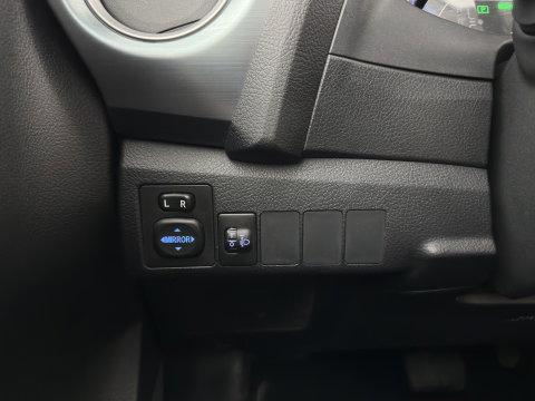 Toyota Auris 1.8 Hybrid Aspiration Aut. *CAMERA | KEYLESS | ECC | CRUISE | 17''ALU*