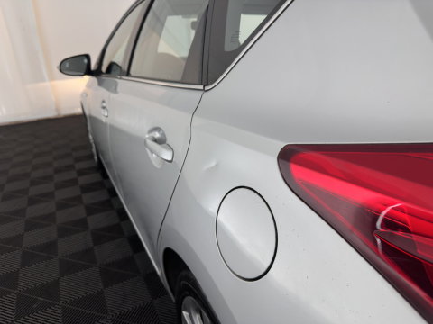 Toyota Auris 1.8 Hybrid Aspiration Aut. *CAMERA | KEYLESS | ECC | CRUISE | 17''ALU*