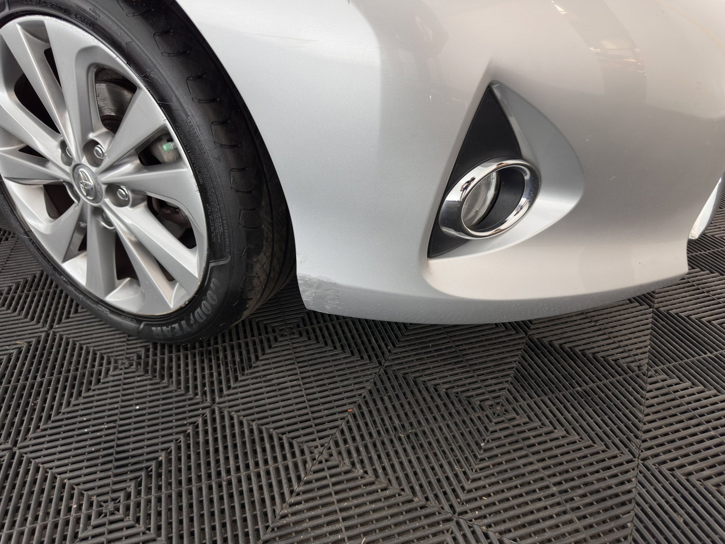 Toyota Auris 1.8 Hybrid Aspiration Aut. *CAMERA | KEYLESS | ECC | CRUISE | 17''ALU*