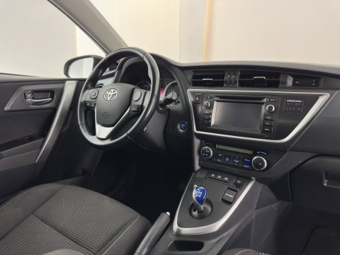 Toyota Auris 1.8 Hybrid Aspiration Aut. *CAMERA | KEYLESS | ECC | CRUISE | 17''ALU*