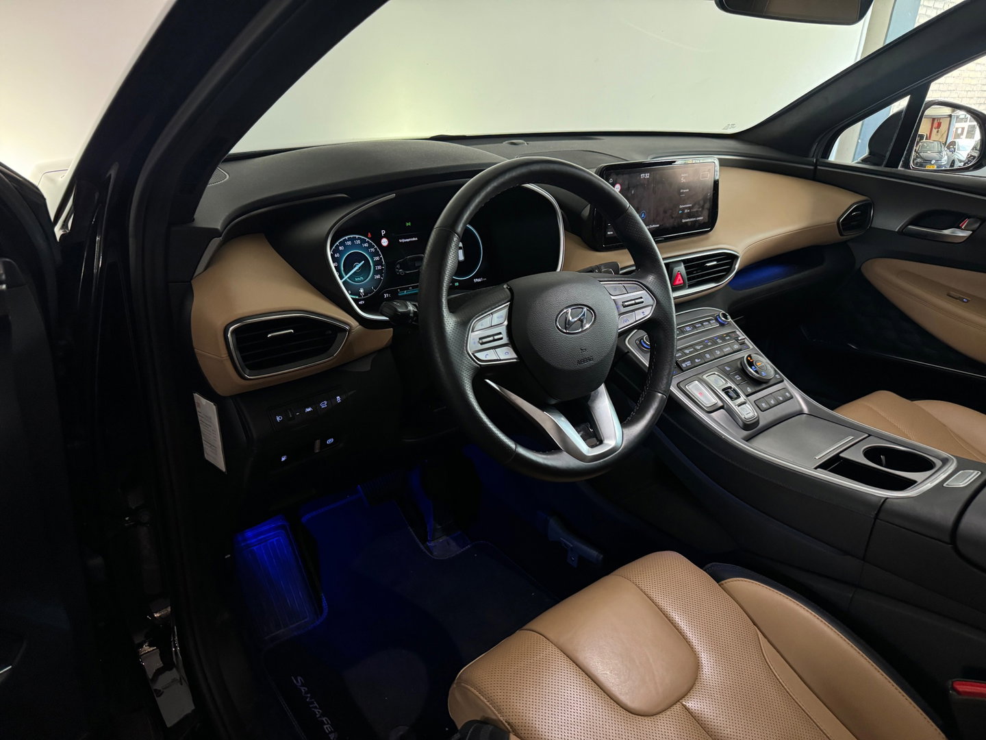 Hyundai Santa Fe 1.6 T-GDI PHEV Premium Plus Sky 7p. Pano|Dodehoek|Keyless|Stoelventilatie