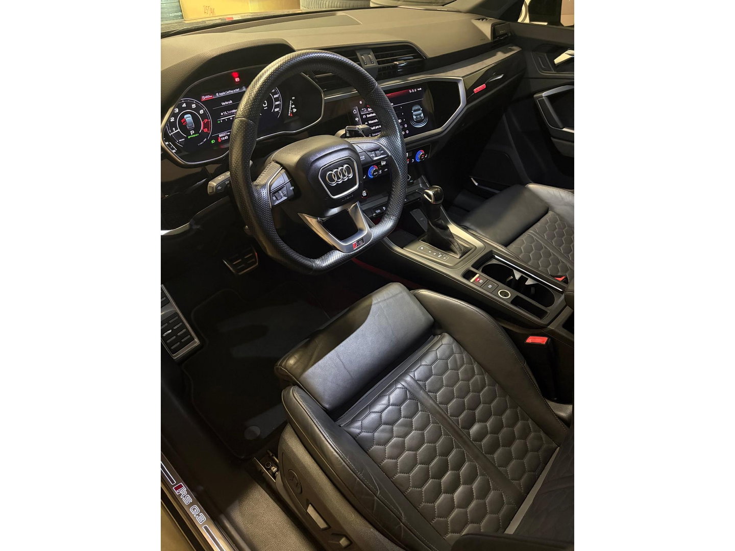 Audi RSQ3 Sportback 2.5 TFSI Quattro Pano|B&O|Keyless|Sfeer
