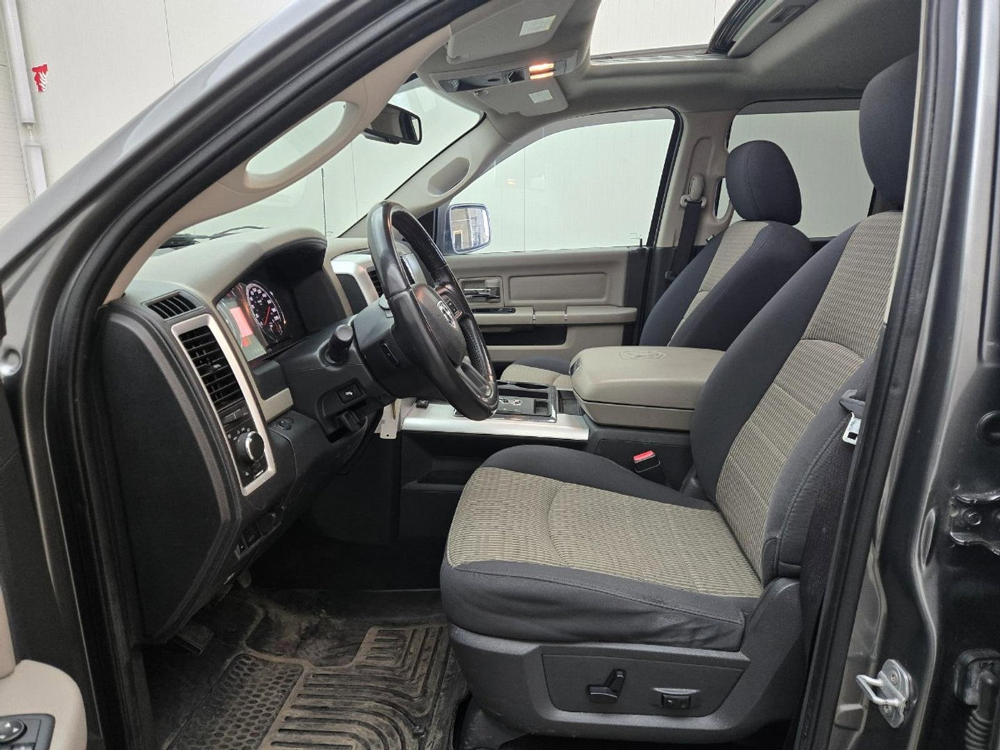 Dodge Ram 1500 5.7 V8 4x4 Quad Cab 6'4 LPG NIEUWE APK