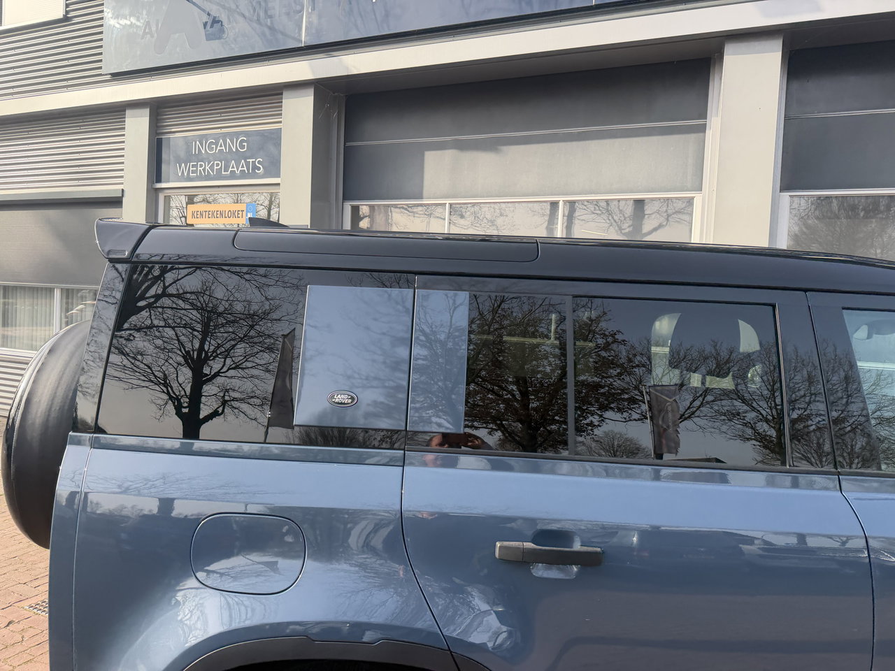 Land Rover Defender
