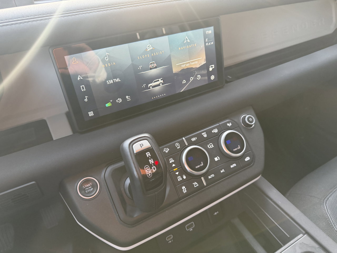 Land Rover Defender