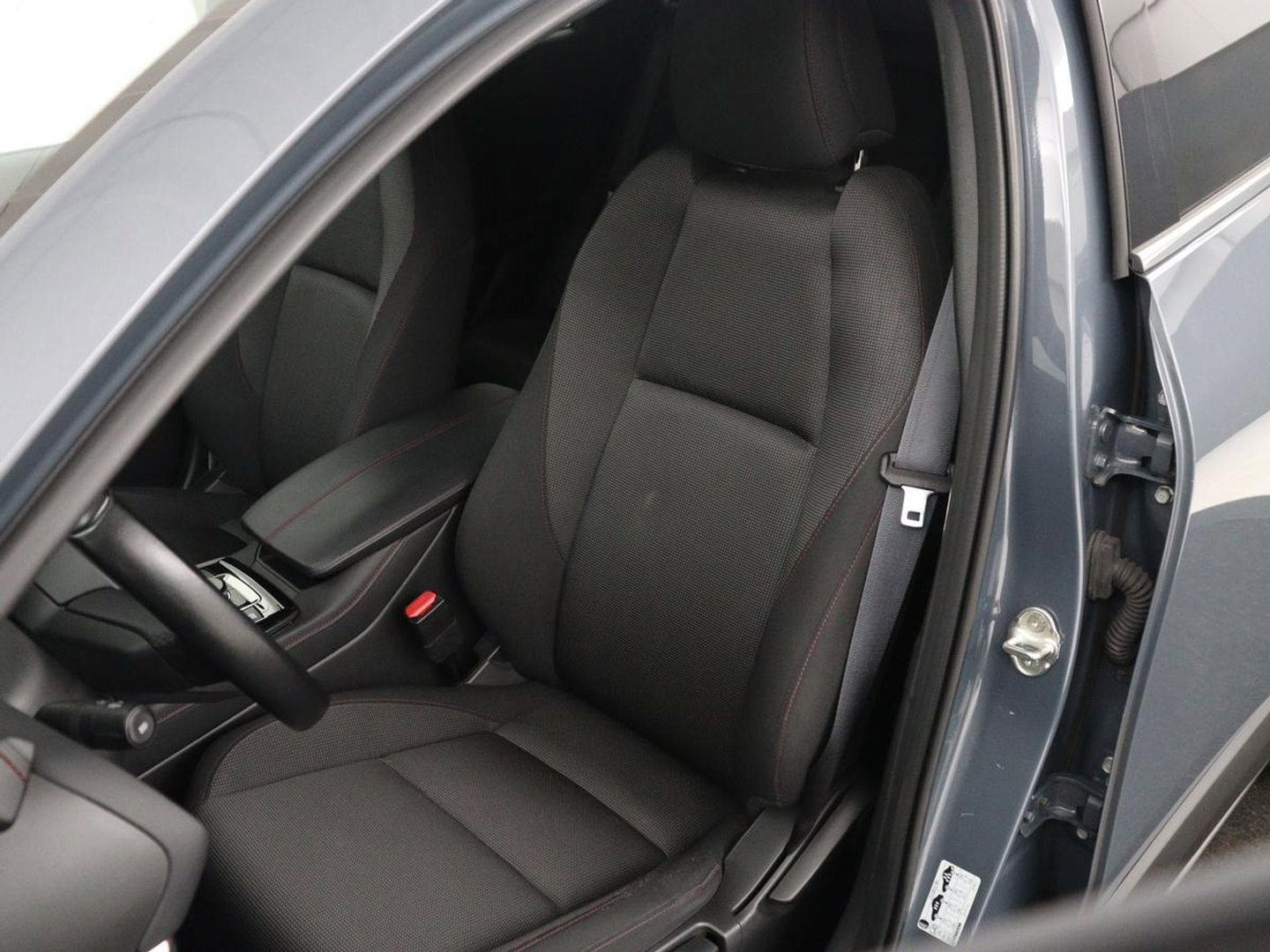Mazda CX-30 2.0 e-SkyActiv-X M Hybrid Sportive | Stoelverwarming | Head-up | Adaptive cruise | BOSE sound | Carplay | Camera | Park assist |