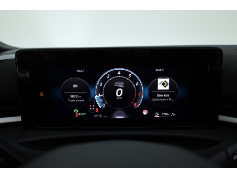 Volkswagen T-Roc 1.5 eTsi R-Line | Pano | IQ Light | Adapt. Cruise | Trekhaak | Camera | Stoel- Stuurverw. | CarPlay |