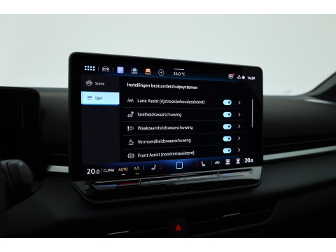 Volkswagen T-Roc 1.5 eTsi R-Line | Pano | IQ Light | Adapt. Cruise | Trekhaak | Camera | Stoel- Stuurverw. | CarPlay |