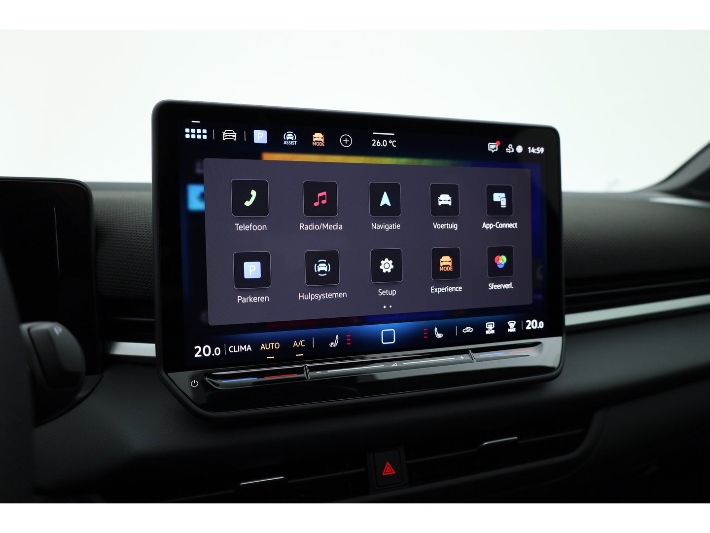 Volkswagen T-Roc 1.5 eTsi R-Line | Pano | IQ Light | Adapt. Cruise | Trekhaak | Camera | Stoel- Stuurverw. | CarPlay |