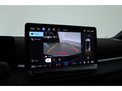 Volkswagen T-Roc 1.5 eTsi R-Line | Pano | IQ Light | Adapt. Cruise | Trekhaak | Camera | Stoel- Stuurverw. | CarPlay |
