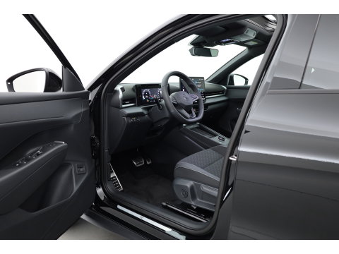 Volkswagen T-Roc 1.5 eTsi R-Line | Pano | IQ Light | Adapt. Cruise | Trekhaak | Camera | Stoel- Stuurverw. | CarPlay |