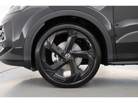 Volkswagen T-Roc 1.5 eTsi R-Line | Pano | IQ Light | Adapt. Cruise | Trekhaak | Camera | Stoel- Stuurverw. | CarPlay |