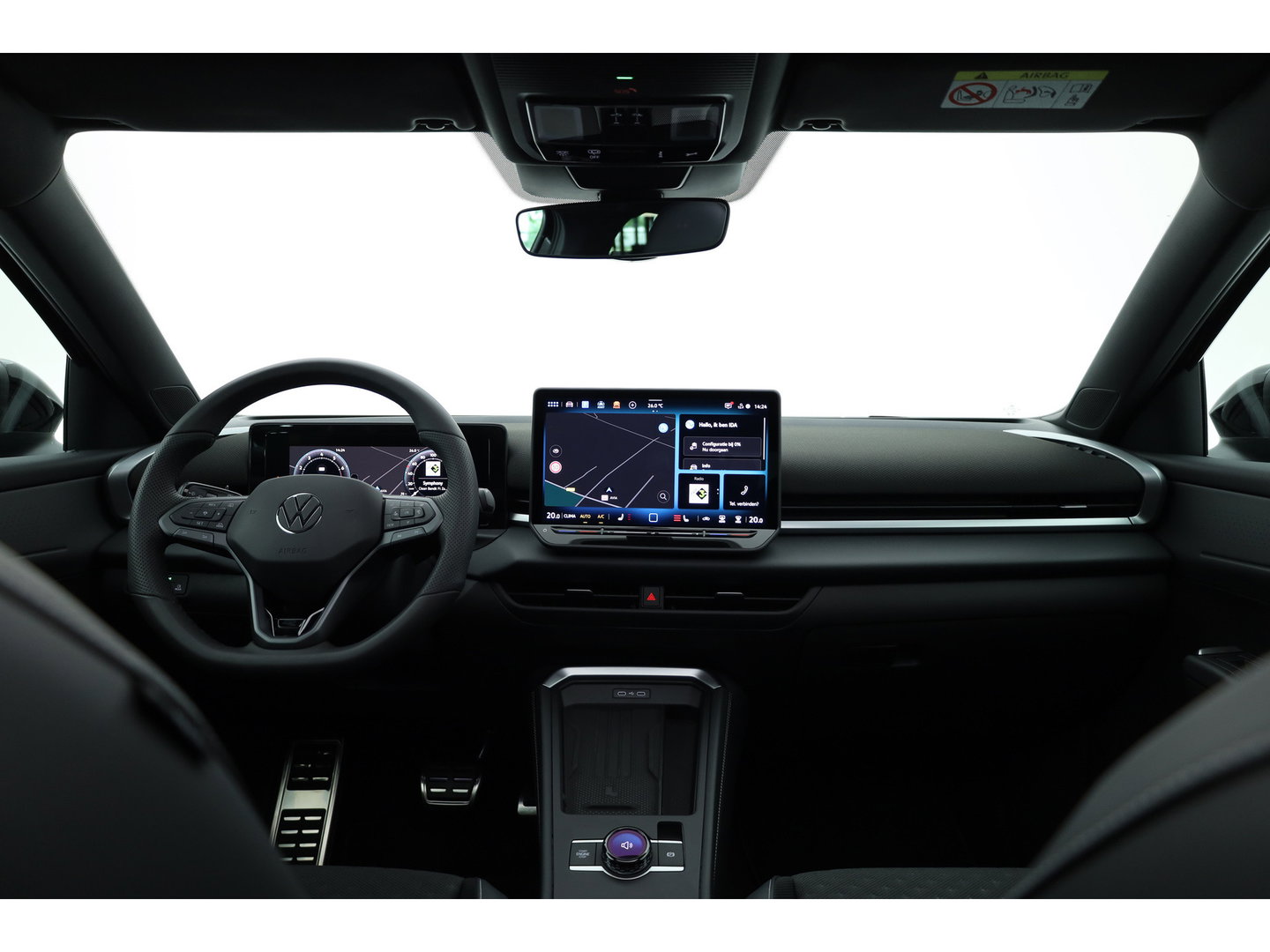 Volkswagen T-Roc 1.5 eTsi R-Line | Pano | IQ Light | Adapt. Cruise | Trekhaak | Camera | Stoel- Stuurverw. | CarPlay |