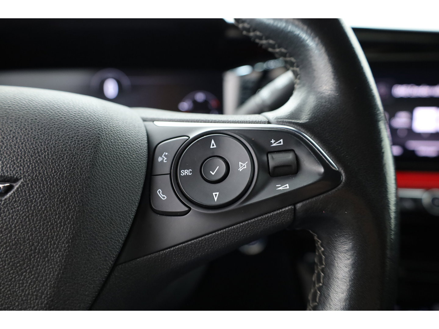 Opel Mokka 1.2 Turbo GS Line | RIJKLAAR!! | Dig. Cockpit | Adapt. Cruise | Leder | Stoelverw. | Camera | Keyless | 18''