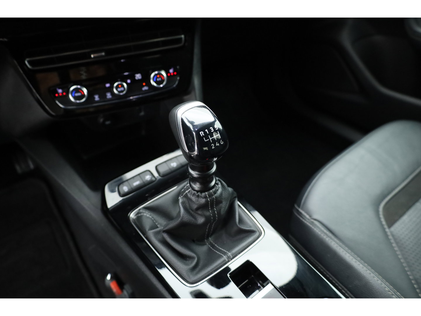 Opel Mokka 1.2 Turbo GS Line | RIJKLAAR!! | Dig. Cockpit | Adapt. Cruise | Leder | Stoelverw. | Camera | Keyless | 18''