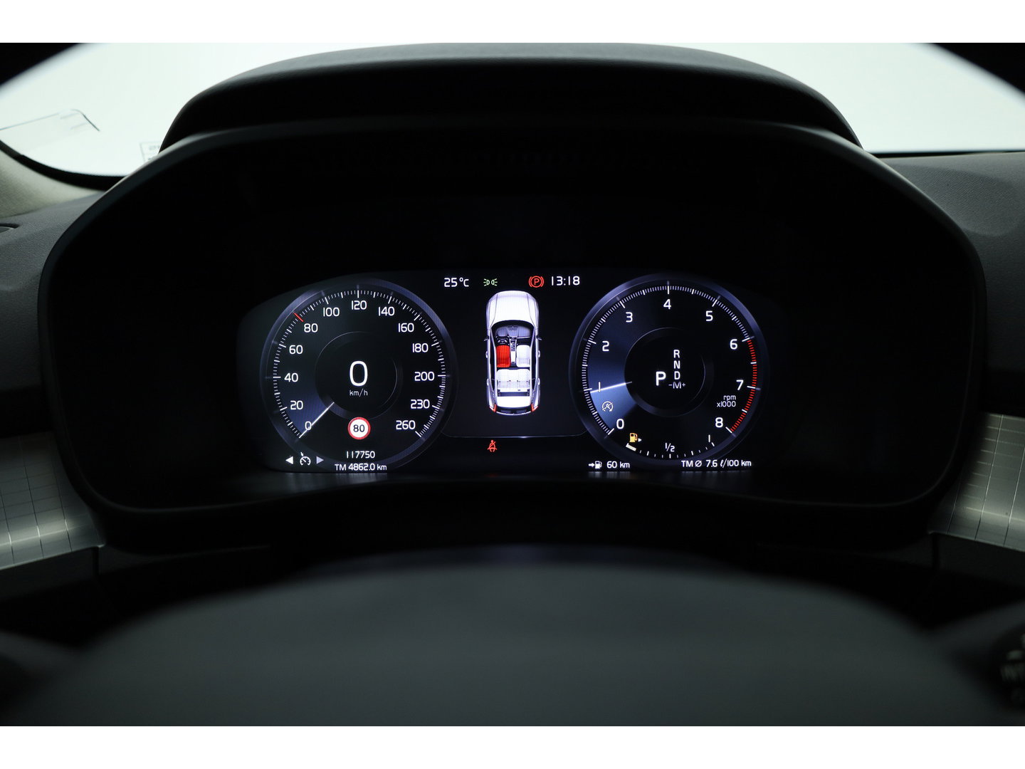 Volvo XC40 1.5 T3 Momentum Pro | RIJKLAAR!! | Cruise Contr. | Trekhaak | Camera | All Season | Apple CarPlay | Navi