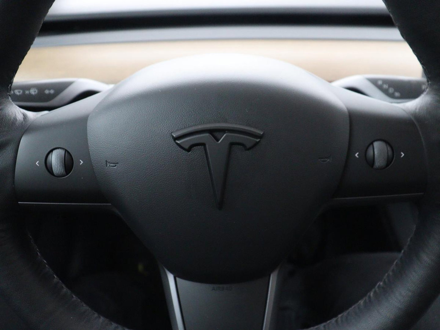 Tesla Model 3 Long Range AWD 75 kWh | SOH 88,8% | Panoramadak | Leder | Memory | Stuur/stoel verwarming | Achterbank verwarming | Adaptive cruise | Climate control