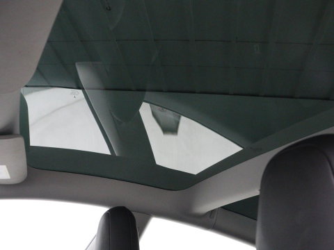 Tesla Model 3 Long Range AWD 75 kWh | SOH 88,8% | Panoramadak | Leder | Memory | Stuur/stoel verwarming | Achterbank verwarming | Adaptive cruise | Climate control