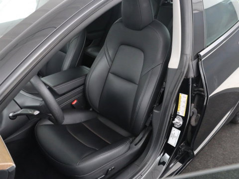 Tesla Model 3 Long Range AWD 75 kWh | SOH 88,8% | Panoramadak | Leder | Memory | Stuur/stoel verwarming | Achterbank verwarming | Adaptive cruise | Climate control
