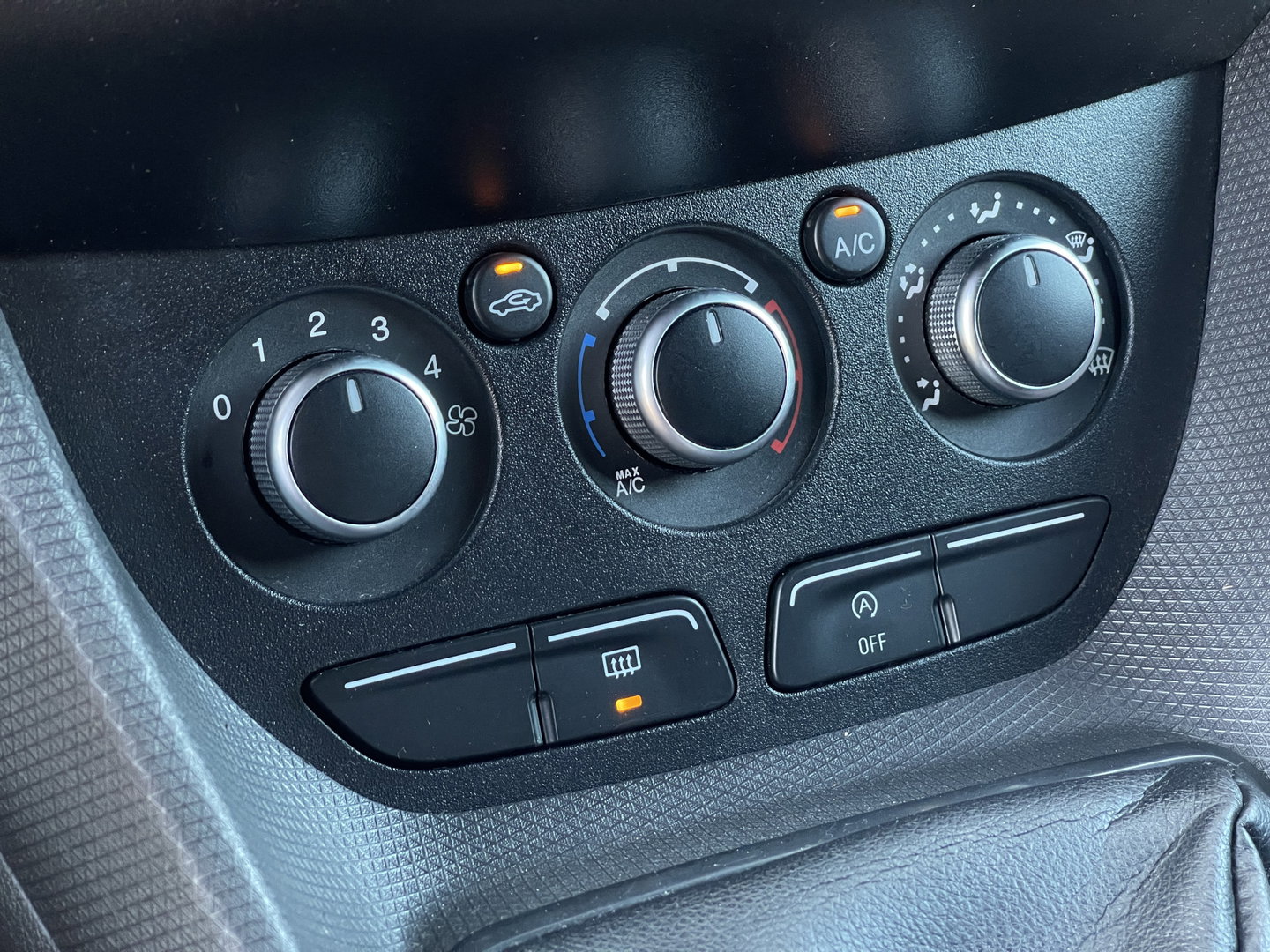 Ford Transit Connect 1.0 Ecoboost L2 Trend | Marge! | Benzine |  Airconditioning | Achteruitrij camera | Bluetooth | 3 Persoons |
