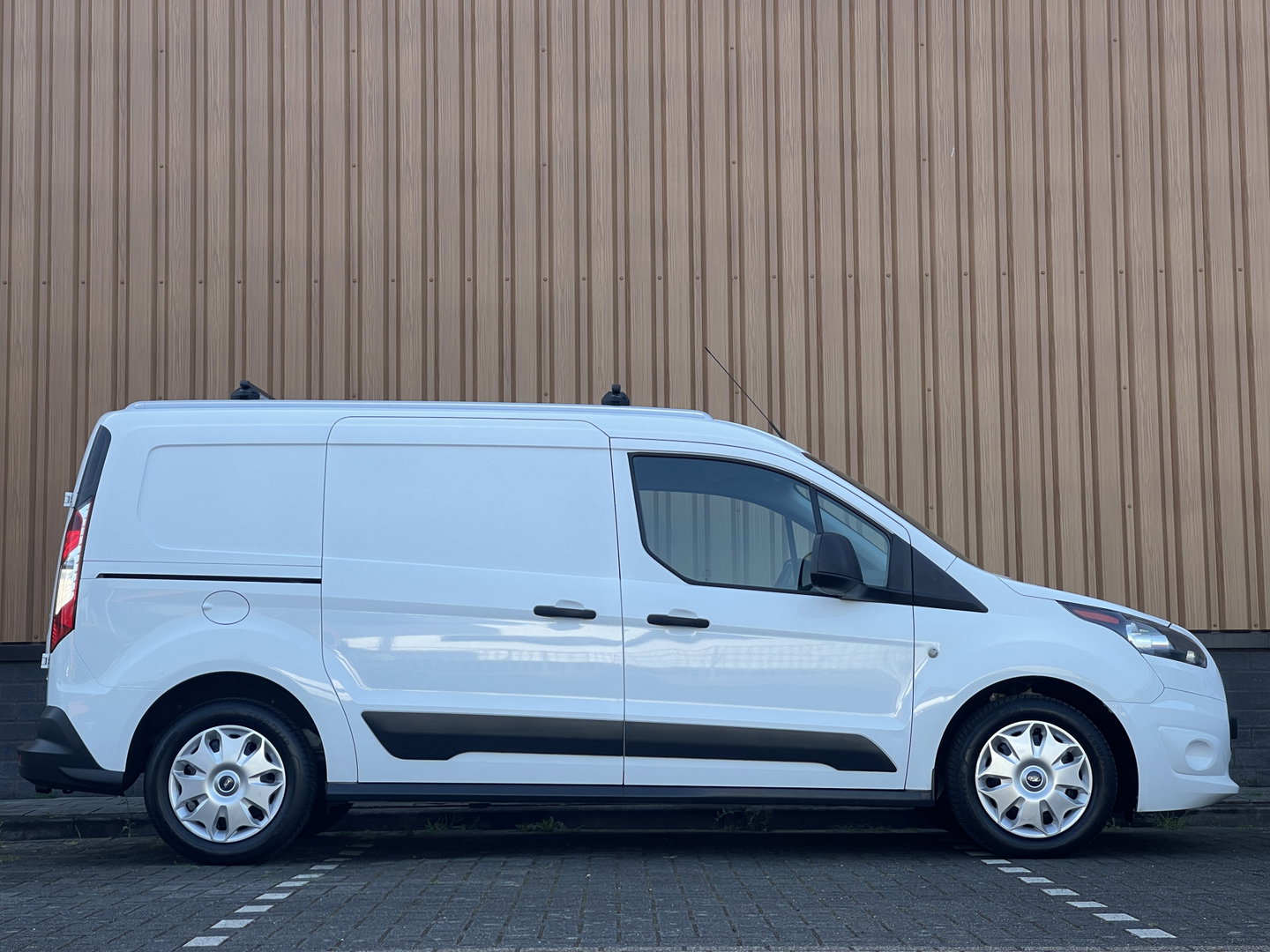 Ford Transit Connect 1.0 Ecoboost L2 Trend | Marge! | Benzine |  Airconditioning | Achteruitrij camera | Bluetooth | 3 Persoons |