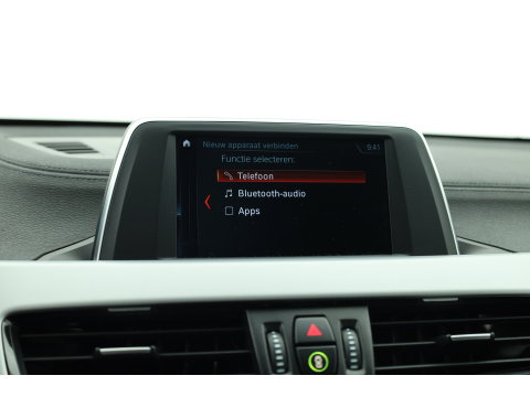 BMW X2 sDrive20i | Navi | Stoelverw. | Elek. Achterklep | Afn. Trekhaak | All Seasons