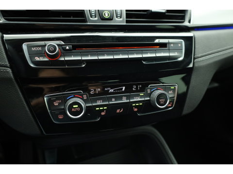 BMW X2 sDrive20i | Navi | Stoelverw. | Elek. Achterklep | Afn. Trekhaak | All Seasons