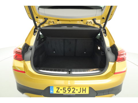 BMW X2 sDrive20i | Navi | Stoelverw. | Elek. Achterklep | Afn. Trekhaak | All Seasons