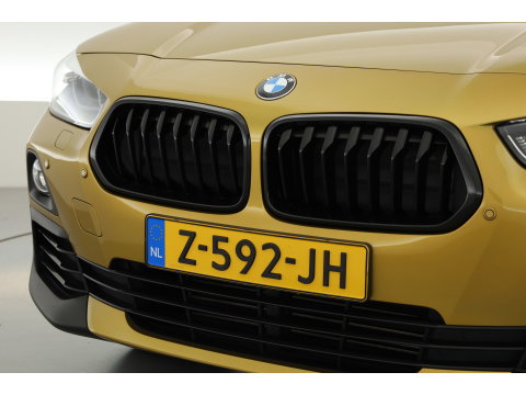 BMW X2 sDrive20i | Navi | Stoelverw. | Elek. Achterklep | Afn. Trekhaak | All Seasons