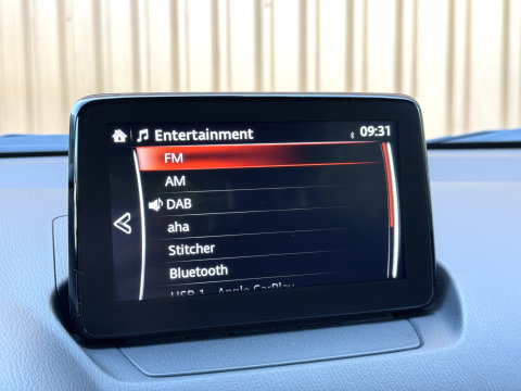 Mazda CX-3 2.0 SkyActiv-G 121 Sportive | Cruise Control | Parkeersensoren Achter | Apple Carplay | Android Auto |Stoelverwarming | Navigatie | 18" Lichtmetaal | Airconditioning