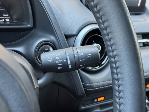 Mazda CX-3 2.0 SkyActiv-G 121 Sportive | Cruise Control | Parkeersensoren Achter | Apple Carplay | Android Auto |Stoelverwarming | Navigatie | 18" Lichtmetaal | Airconditioning