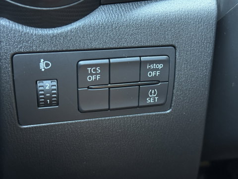 Mazda CX-3 2.0 SkyActiv-G 121 Sportive | Cruise Control | Parkeersensoren Achter | Apple Carplay | Android Auto |Stoelverwarming | Navigatie | 18" Lichtmetaal | Airconditioning