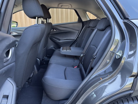 Mazda CX-3 2.0 SkyActiv-G 121 Sportive | Cruise Control | Parkeersensoren Achter | Apple Carplay | Android Auto |Stoelverwarming | Navigatie | 18" Lichtmetaal | Airconditioning