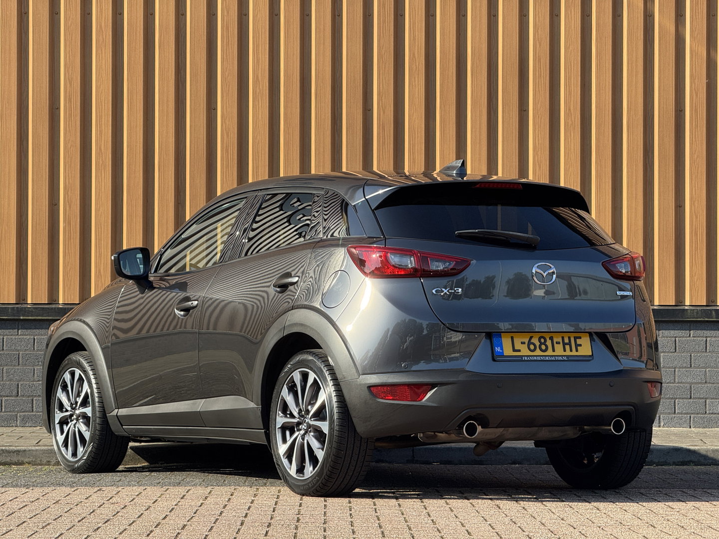 Mazda CX-3 2.0 SkyActiv-G 121 Sportive | Cruise Control | Parkeersensoren Achter | Apple Carplay | Android Auto |Stoelverwarming | Navigatie | 18" Lichtmetaal | Airconditioning