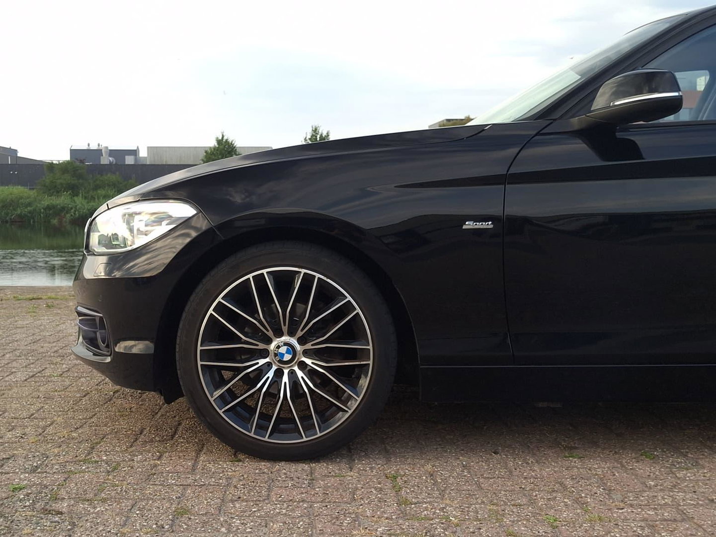BMW 1 Serie 118i High Executive Sport | AUT | STOELVERW. | TREKHAAK AFNEEMBAAR | LMV