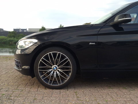 BMW 1 Serie 118i High Executive Sport | AUT | STOELVERW. | TREKHAAK AFNEEMBAAR | LMV