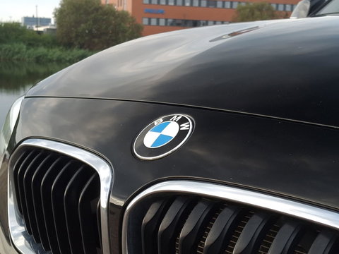 BMW 1 Serie 118i High Executive Sport | AUT | STOELVERW. | TREKHAAK AFNEEMBAAR | LMV