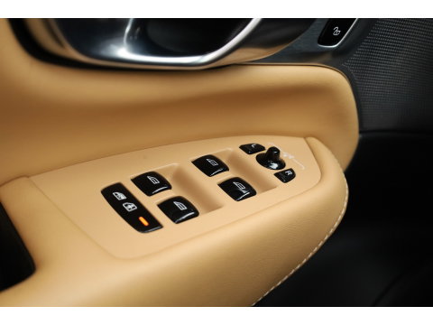 Volvo XC90 2.0 T8 Recharge AWD Ultimate Bright | Luchtvering | Massage | 360 camera | Bowers & Wilkins | Head-up |