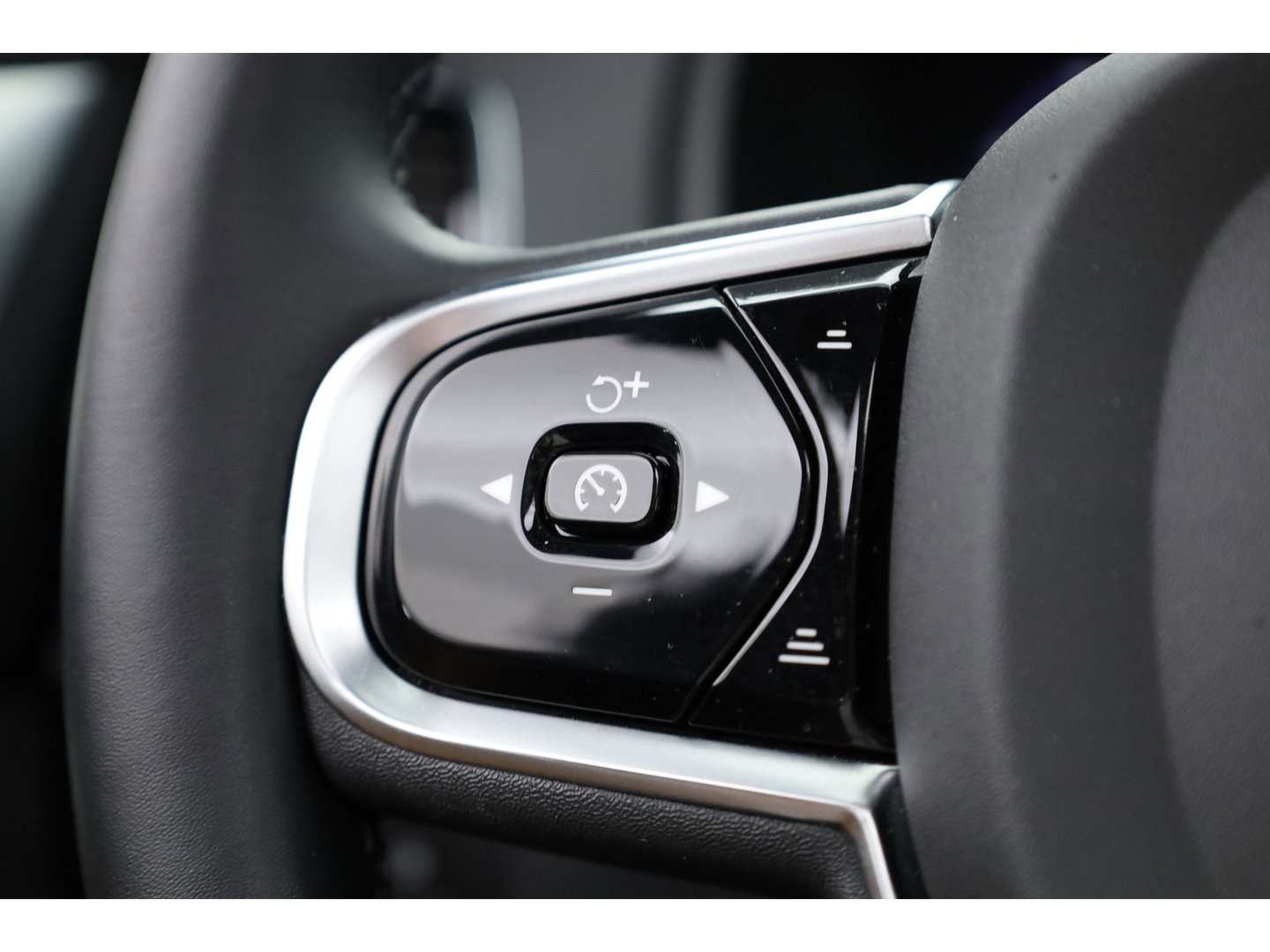Volvo XC90 2.0 T8 Recharge AWD Ultimate Bright | Luchtvering | Massage | 360 camera | Bowers & Wilkins | Head-up |