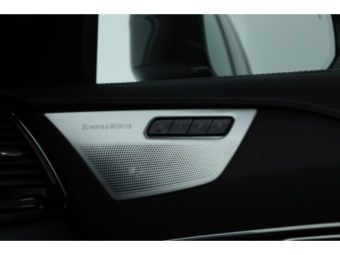 Volvo XC90 2.0 T8 Recharge AWD Ultimate Bright | Luchtvering | Massage | 360 camera | Bowers & Wilkins | Head-up |