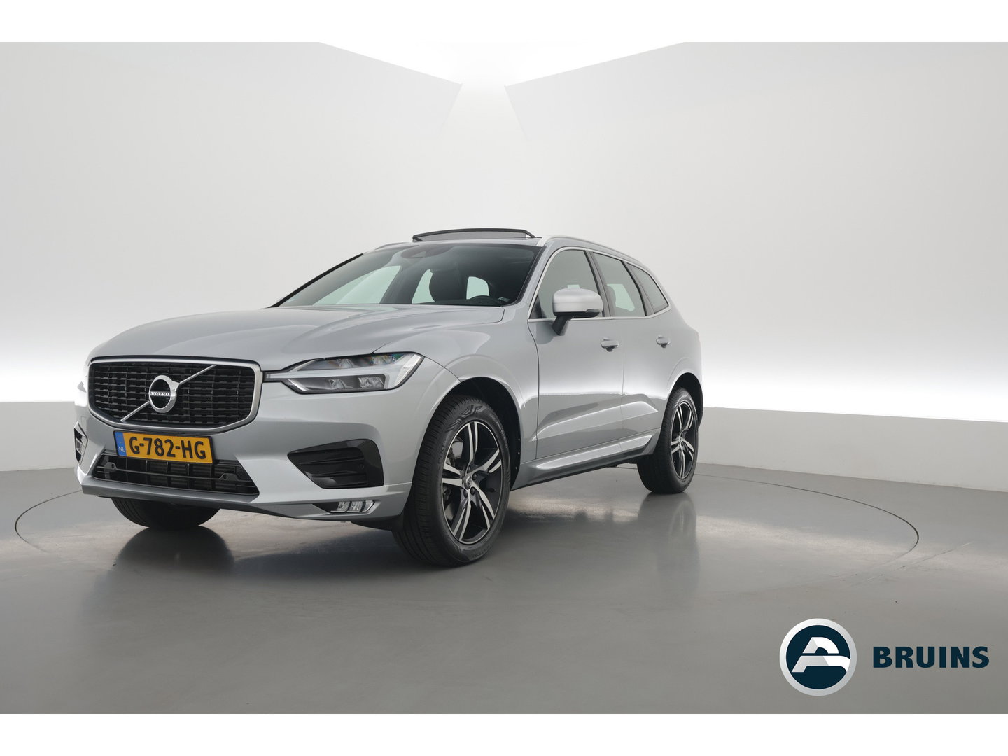 Volvo XC60 2.0 T5 R-Design | Rijklaar | Pano-dak | Trekhaak 2300kg | Head-up | Harman/  Kardon |  ACC | Blis | Camera |