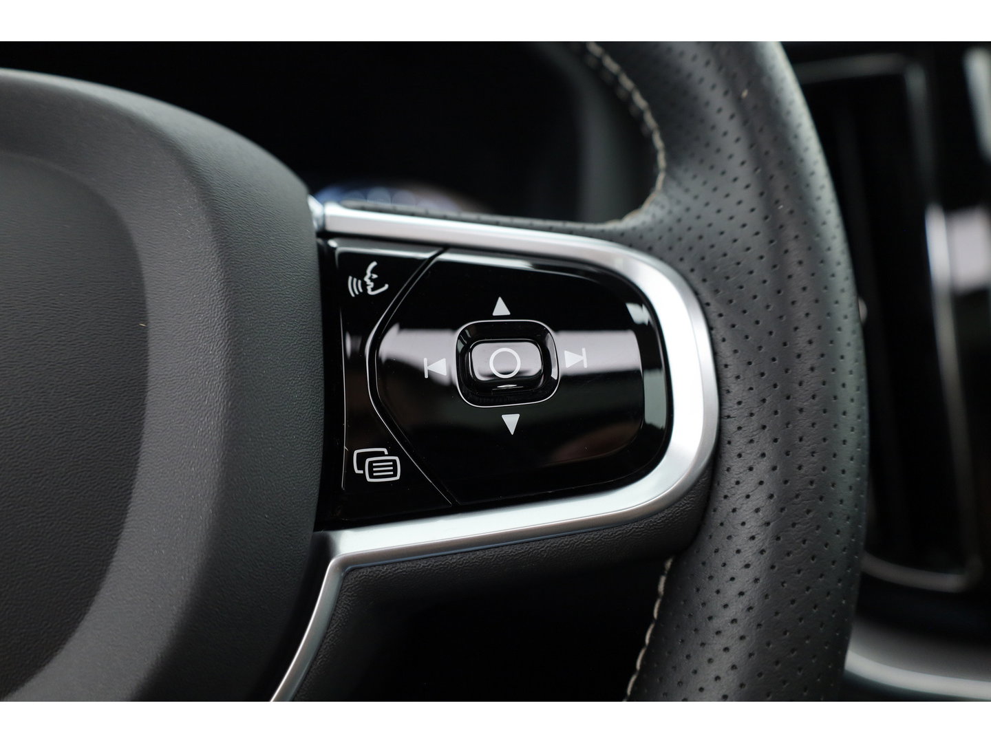 Volvo XC60 2.0 T5 R-Design | Rijklaar | Pano-dak | Trekhaak 2300kg | Head-up | Harman/  Kardon |  ACC | Blis | Camera |