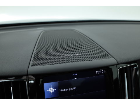 Volvo XC60 2.0 T5 R-Design | Rijklaar | Pano-dak | Trekhaak 2300kg | Head-up | Harman/  Kardon |  ACC | Blis | Camera |