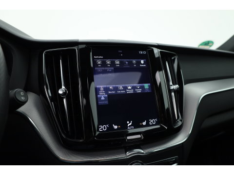 Volvo XC60 2.0 T5 R-Design | Rijklaar | Pano-dak | Trekhaak 2300kg | Head-up | Harman/  Kardon |  ACC | Blis | Camera |