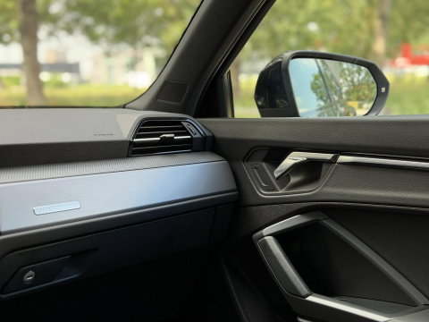 Audi Q3 Sportback 45 TFSI e S-Line |Pano|Memory|Sfeer|ACC|20"|Trekhaak|Daytona-Zwartoptiek