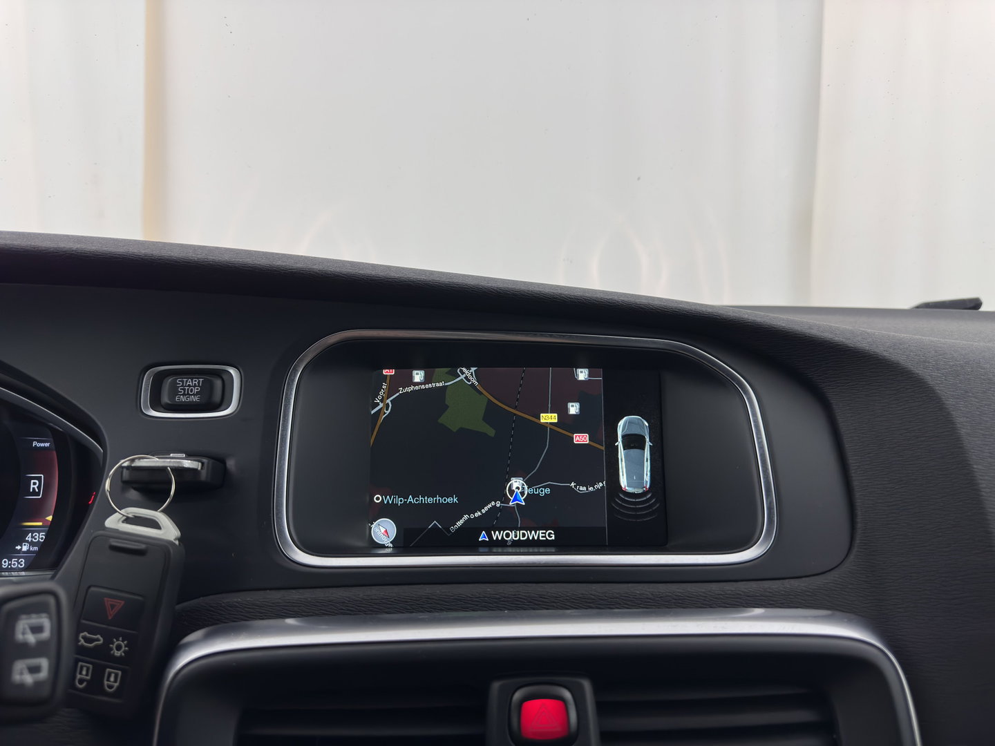 Volvo V40 2.0 D4 R-Design Business *LEATHER-MICROFIBRE | NAVI-FULLMAP | HEATED-SPORTSEATS | PRIVACY-GLASS | ECC | PDC | CRUISE | PREMIUM-AUDIO | 18''ALU*