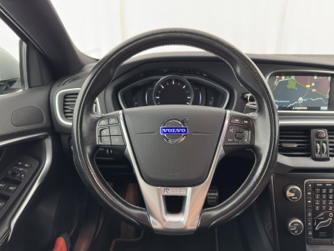 Volvo V40 2.0 D4 R-Design Business *LEATHER-MICROFIBRE | NAVI-FULLMAP | HEATED-SPORTSEATS | PRIVACY-GLASS | ECC | PDC | CRUISE | PREMIUM-AUDIO | 18''ALU*